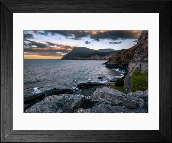 Framed Print : Fossil Cliffs at Cape Boullanger, Maria Island, Tasmania Framed Print : Fossil Cliffs at Cape Boullanger, Maria Island, Tasmania