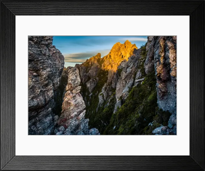 Framed Print : mt. Hayes in Western Arthur Range, Southwest Tasmania Framed Print : mt. Hayes in Western Arthur Range, Southwest Tasmania