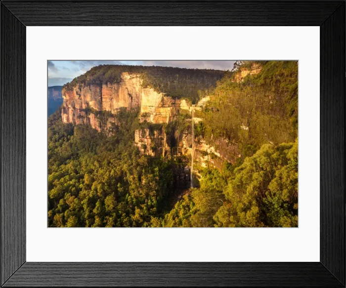 Framed Print : Bridal Veil Falls at Grose Valley in Blue Mountains, New South Wales Framed Print : Bridal Veil Falls at Grose Valley in Blue Mountains, New South Wales