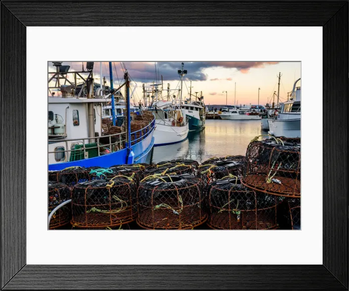 Framed Print : Fishing Boats at Hobart Harbour Framed Print : Fishing Boats at Hobart Harbour