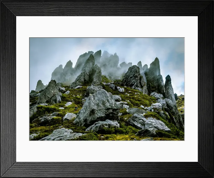 Framed Print : Eastern descent from mount Hayes in Western Arthurs Range, Southwest Tasmania Framed Print : Eastern descent from mount Hayes in Western Arthurs Range, Southwest Tasmania