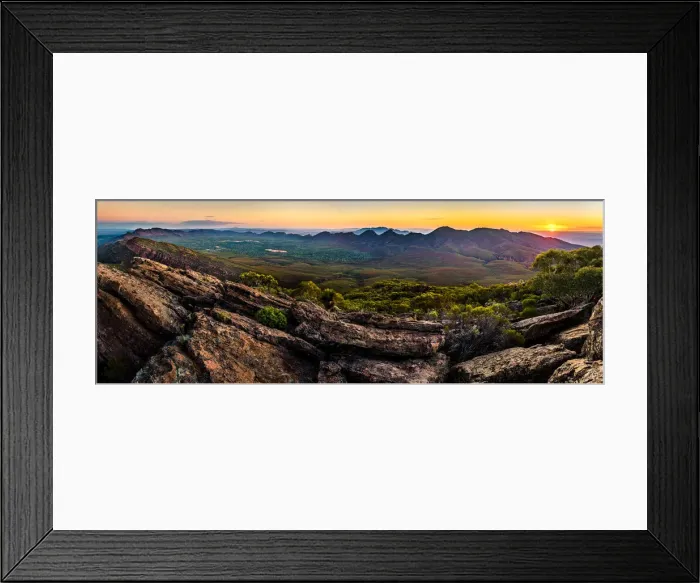 Framed Print : Sunset at St Mary Peak, the highest mountain of Wilpena Pound, a natural amphitheater of mountains in Flinders Ranges