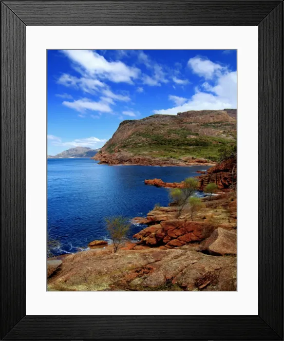 Framed Print : Bay view. View of bay with stunning red rock on Freycinet Peninsula in Tasmania