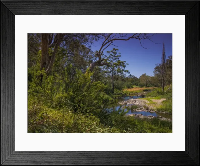 Framed Print : The Tambo river in Summer in the Alpine mountainous region of north east Victoria, Australia Framed Print : The Tambo river in Summer in the Alpine mountainous region of north east Victoria, Australia