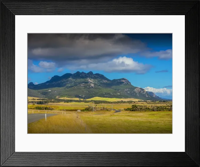 Framed Print : View across countryside towards the Strzelecki mountains, Flinders Island, Bass Strait, Tasmania, Australia Framed Print : View across countryside towards the Strzelecki mountains, Flinders Island, Bass Strait, Tasmania, Australia