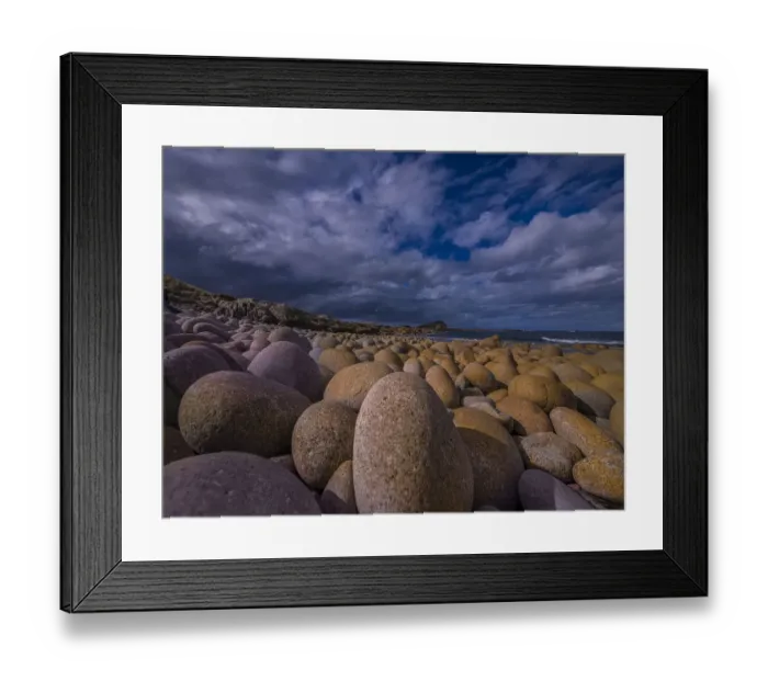 Framed Print : A view of Egg beach on the west coastline of Flinders Island, Bass Strait, Tasmania, Australia