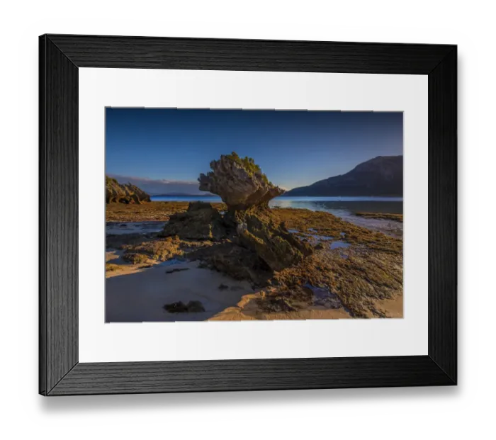 Framed Print : Low tide along the shoreline of Fotheringate beach, Flinders Island, Bass Strait, Tasmania, Australia