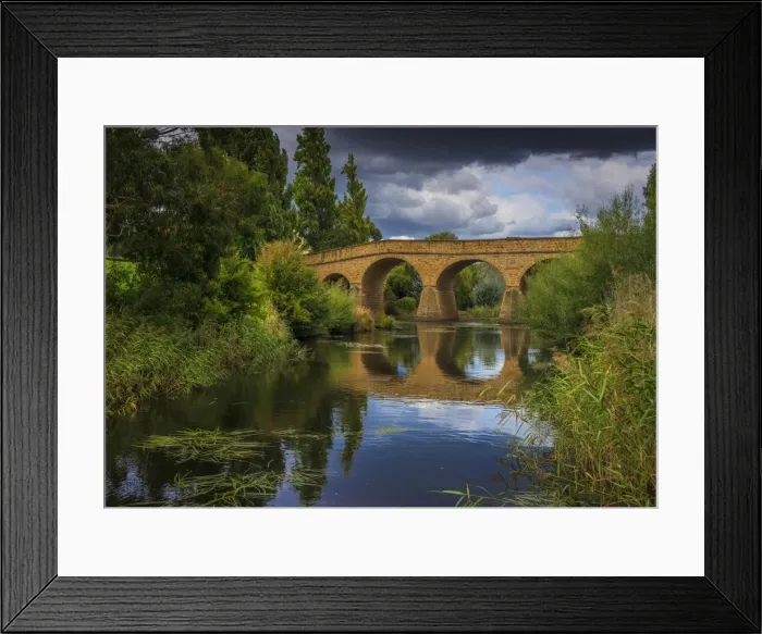 Framed Print : A view to the historic convict built bridge at Richmond in southern Tasmania, Australia Framed Print : A view to the historic convict built bridge at Richmond in southern Tasmania, Australia