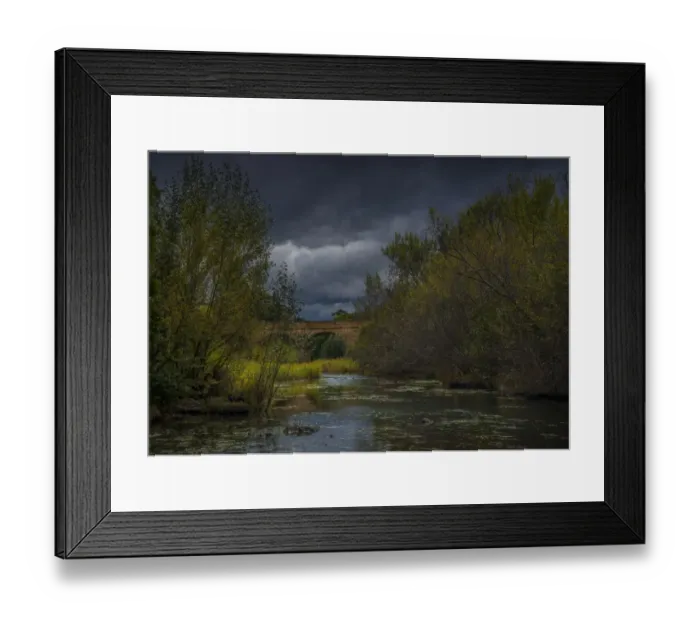 Framed Print : A view to the historic convict built bridge at Richmond in southern Tasmania, Australia Framed Print : A view to the historic convict built bridge at Richmond in southern Tasmania, Australia