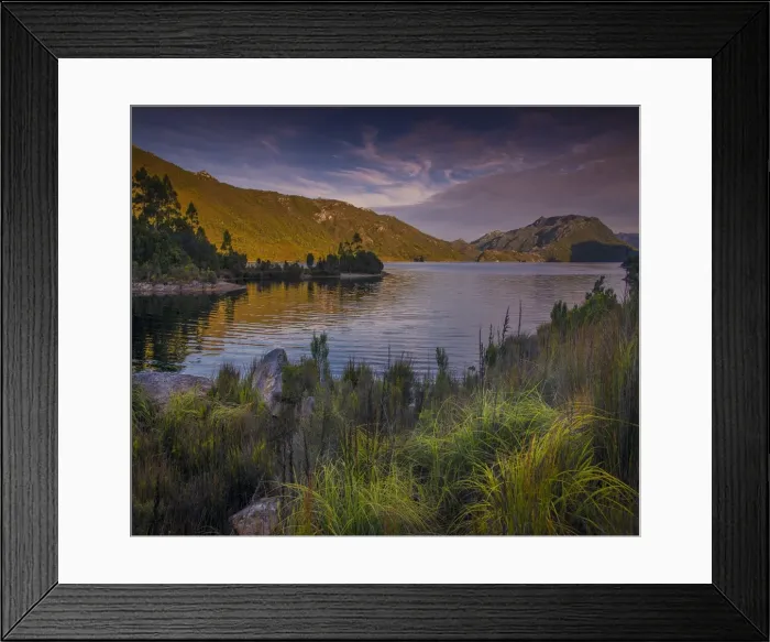 Framed Print : Scenic view of Lake Pedder in the south west wilderness of Tasmania, Australia