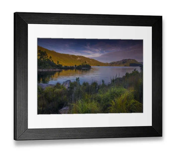 Framed Print : Scenic view of Lake Pedder in the south west wilderness of Tasmania, Australia
