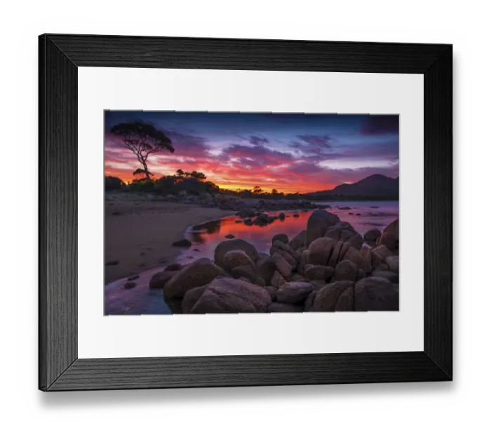 Framed Print : Early morning light in Coles Bay, Freycinet National Park, east coastline of Tasmania