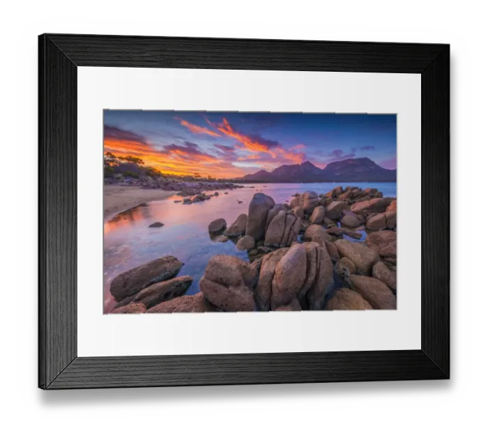 Framed Print : Early morning light in Coles Bay, Freycinet National Park, east coastline of Tasmania