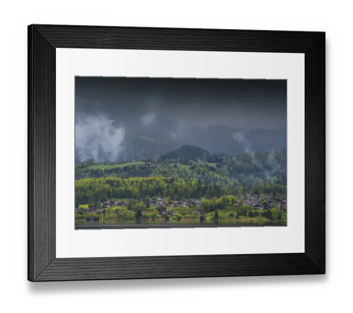 Framed Print : Lake Hallstatt, in the mountainous region of Salzkammergut, Austria