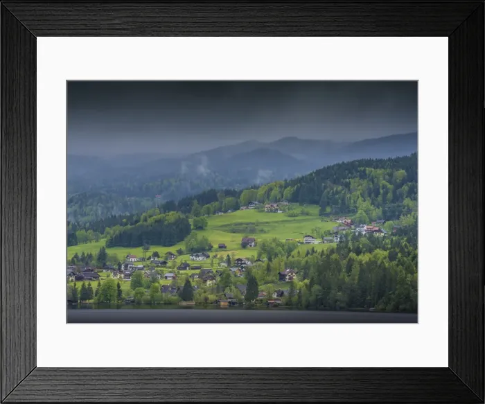 Framed Print : Lake Hallstatt, in the mountainous region of Salzkammergut, Austria Framed Print : Lake Hallstatt, in the mountainous region of Salzkammergut, Austria