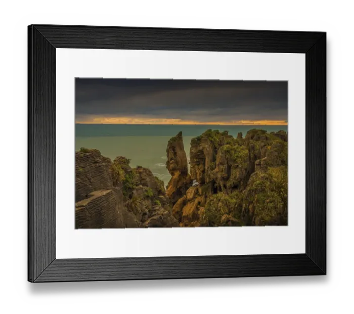 Framed Print : Pancake rocks, Punakaiki, west coast, south island, New Zealand Framed Print : Pancake rocks, Punakaiki, west coast, south island, New Zealand