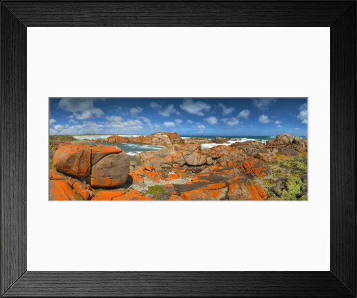 Framed Print : The coastline of Half Moon bay, King Island Bass Strait, Tasmania, Australia