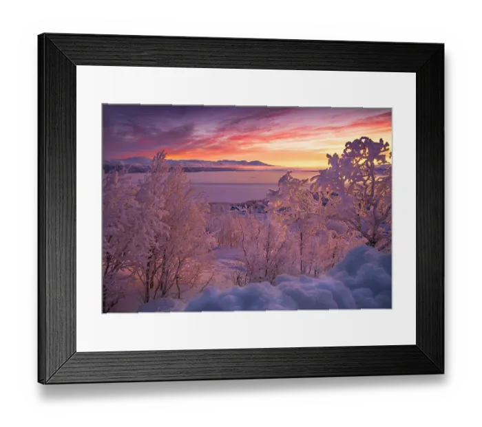 Framed Print : Dawn light sweeps across the landscape at Bjorkliden, Lapland, Sweden