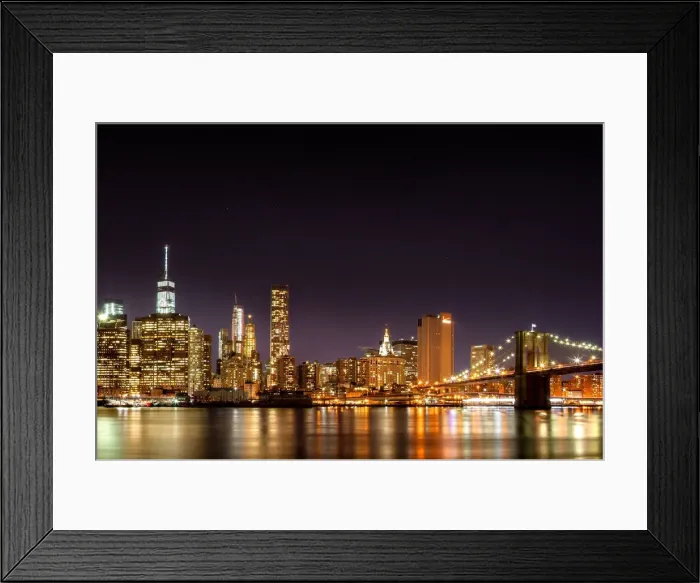 Framed Print : Manhattan skyline at night Framed Print : Manhattan skyline at night