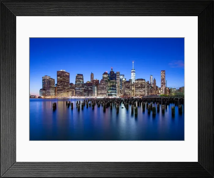 Framed Print : Perfect Manhattan skyline at dusk