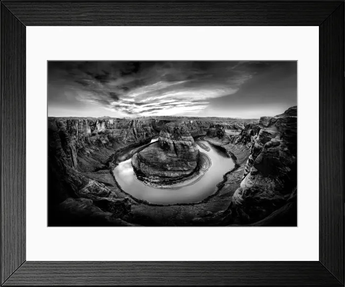 Framed Print : Horseshoe Bend in Black and White