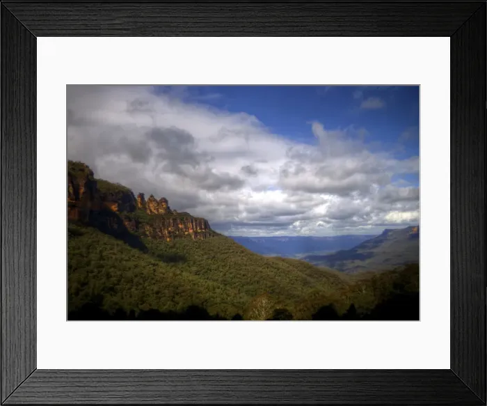 Framed Print : Jamison valley and Three Sisters Blue mountains