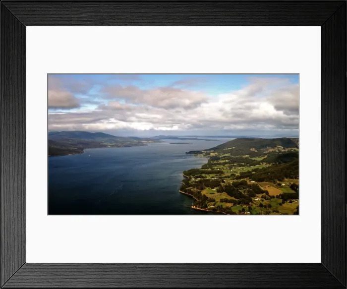 Framed Print : Tasmanian coastline with Great Taylors Bay view Framed Print : Tasmanian coastline with Great Taylors Bay view