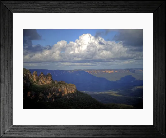 Framed Print : Iconic 3 Sisters and Jamison Valley