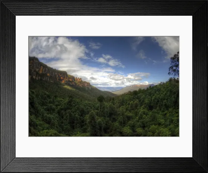 Framed Print : Blue Mountains rainforest and three sisters rock Framed Print : Blue Mountains rainforest and three sisters rock