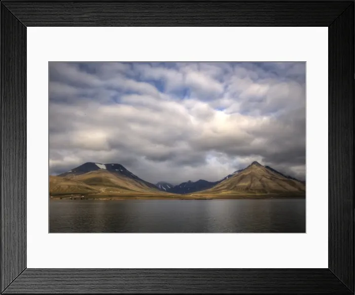 Framed Print : Picturesque Svalbard coastline fjord and mountains