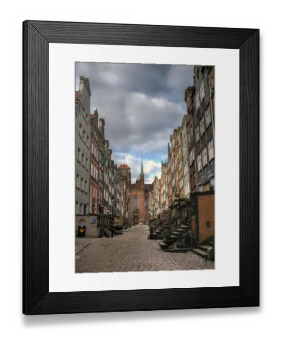 Framed Print : Narrow Mariacka Street in Gdansk old district Framed Print : Narrow Mariacka Street in Gdansk old district