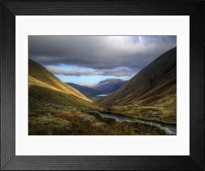 Framed Print : The Lake District high pass road in autumn view Framed Print : The Lake District high pass road in autumn view
