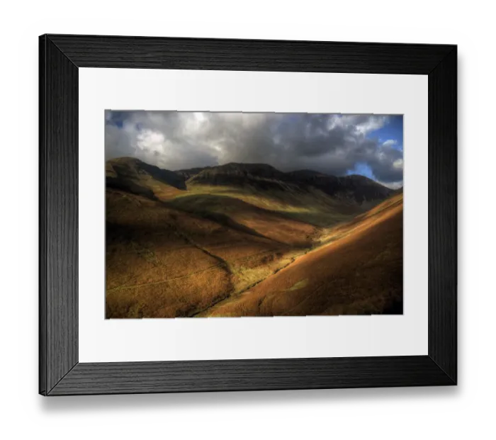 Framed Print : The Lake District valley in autumn colours