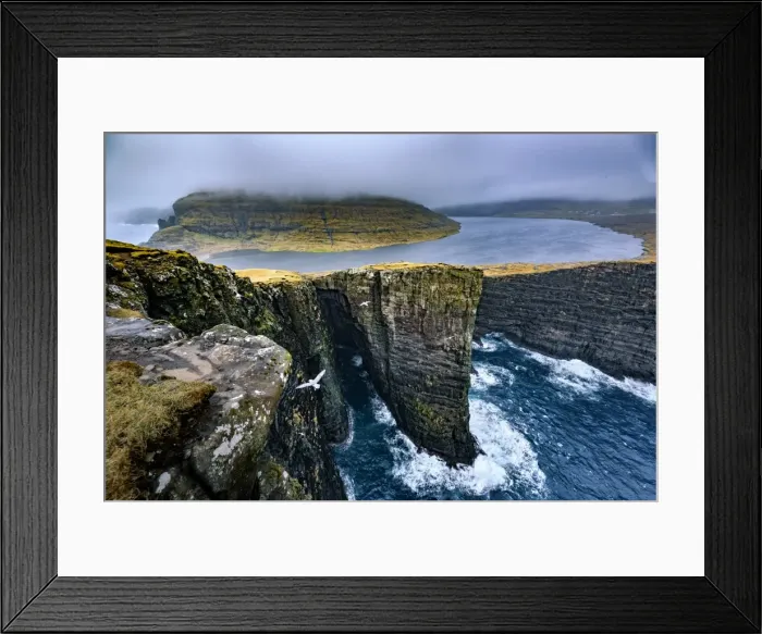 Framed Print : Lake SA┼¥rvAagsvatn