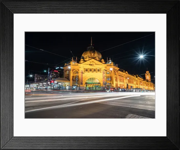 Framed Print : Flinders Street Train Station Framed Print : Flinders Street Train Station