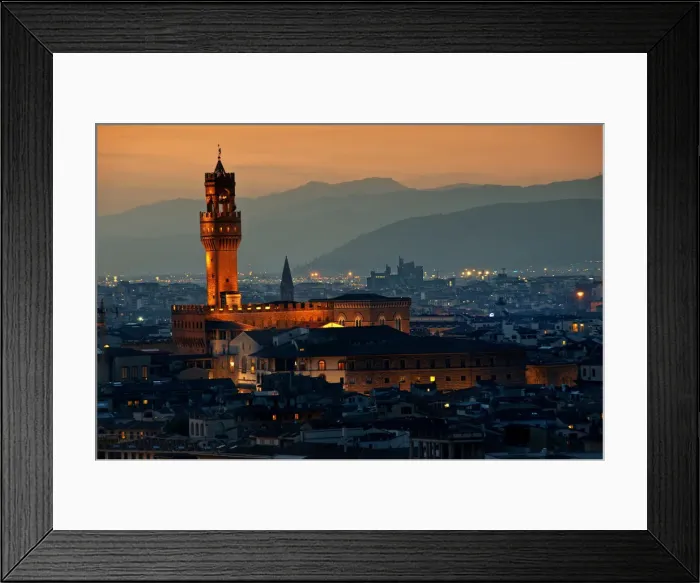 Framed Print : Palazzo Vecchio at dusk