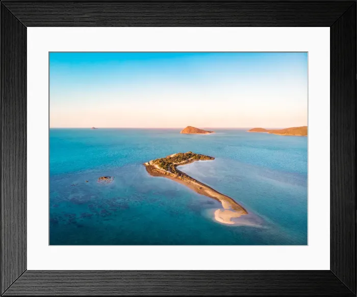 Framed Print : Small island outside of Dingo Beach, Australia Framed Print : Small island outside of Dingo Beach, Australia