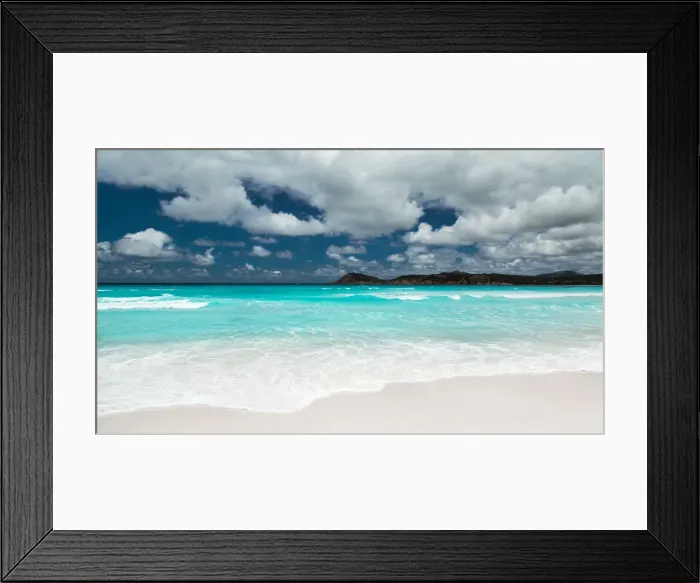Framed Print : Lucky Bay horizon
