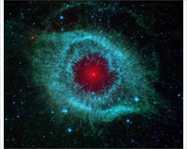 Comets Kick up Dust in Helix Nebula