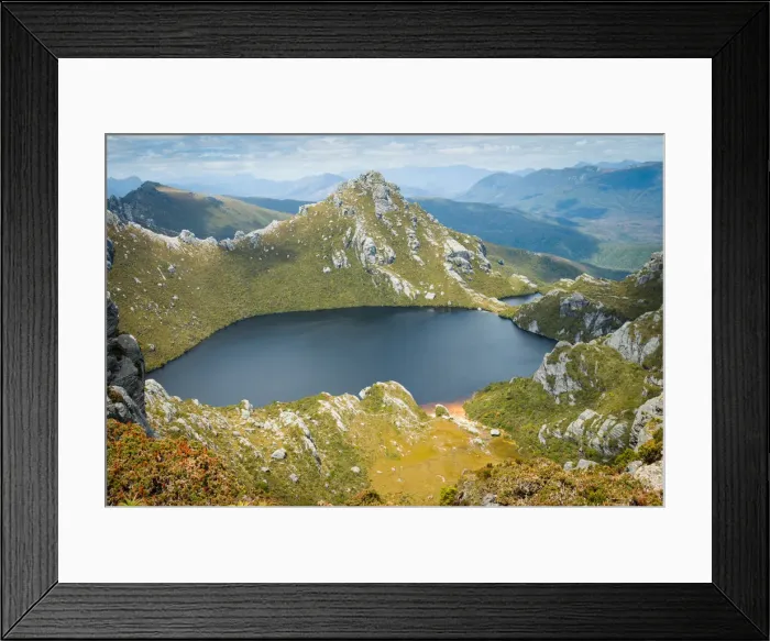 Framed Print : Lake Oberon, rugged Western Arthur range Framed Print : Lake Oberon, rugged Western Arthur range