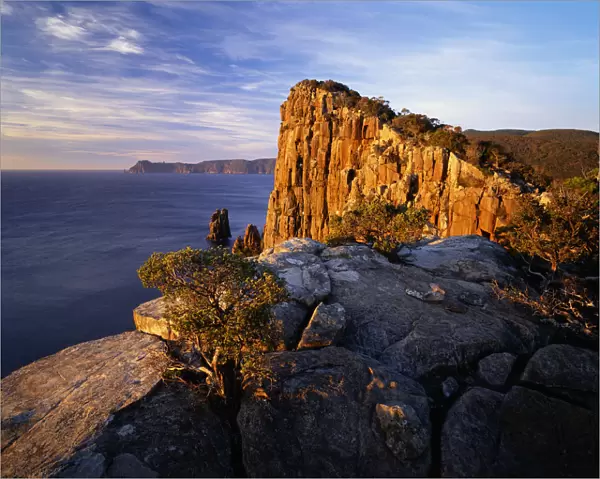 Australia, Tasmania, Tasman National Park, Cape Pillar, sunrise