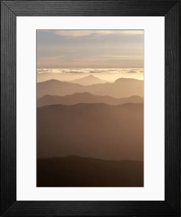 Framed Print : MOUNTAIN RANGE, SOUTHWEST NATIONAL PARK, TASMANIA Framed Print : MOUNTAIN RANGE, SOUTHWEST NATIONAL PARK, TASMANIA
