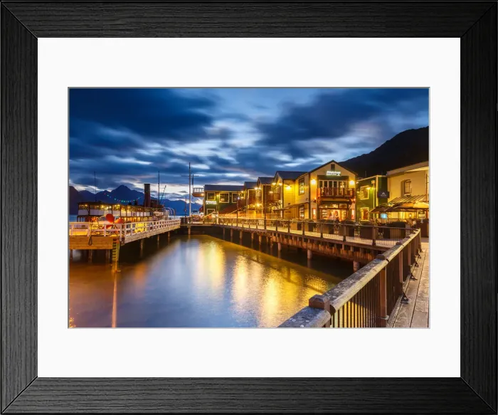 Framed Print : Queenstown by night