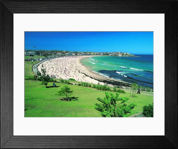 Framed Print : Bondi Beach, New South Wales, Australia