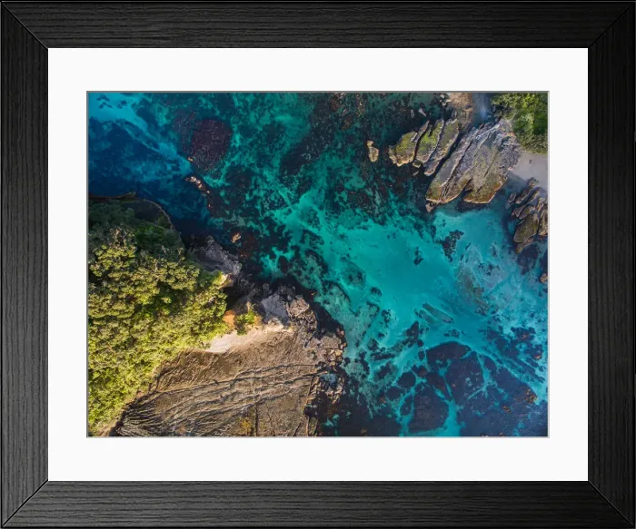 Framed Print : Aerial view of clear water at Goat Island Framed Print : Aerial view of clear water at Goat Island