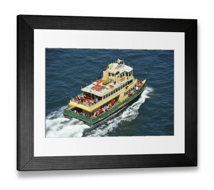Framed Print : Ferry on Sudney Harbour Framed Print : Ferry on Sudney Harbour