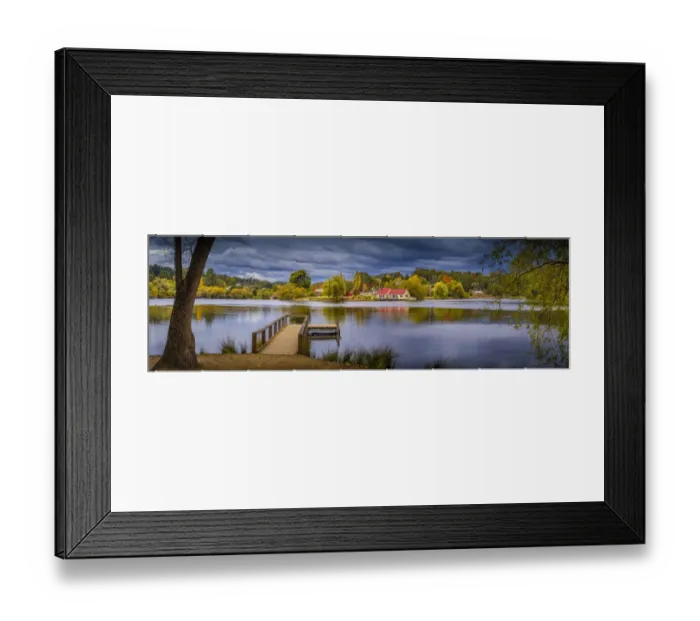 Framed Print : Autumnal colours in the country town of Daylesford, Central Victoria, Australia Framed Print : Autumnal colours in the country town of Daylesford, Central Victoria, Australia