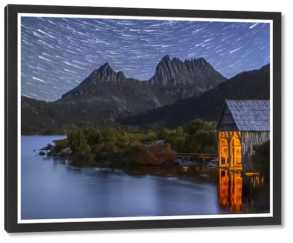 Cradle Mountain and Dove Lake Boat Shed by night