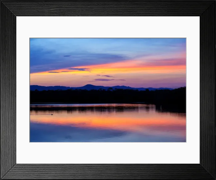 Framed Print : Beautiful Sunrise over the ocean Framed Print : Beautiful Sunrise over the ocean