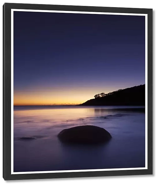 Dawn sunrise at Bluestone Bay, Freycinet National Park, Tasmania, Australia
